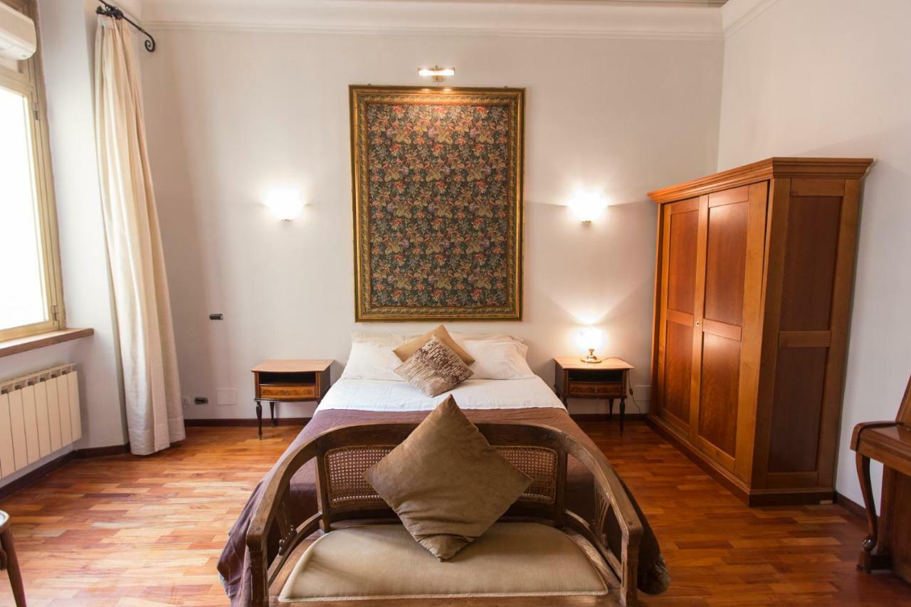 Monia Coliseum Apartment Рим Екстер'єр фото